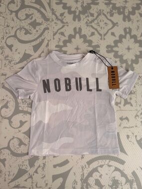 NOBULL White & Light Gray Camo Kids' Logo Tee Size XS NWT